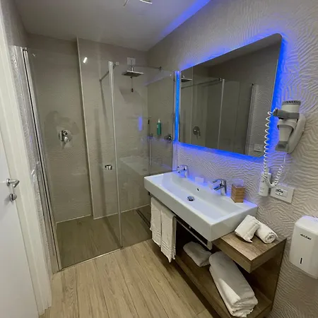 Du Parc & شقة فندقية 4*