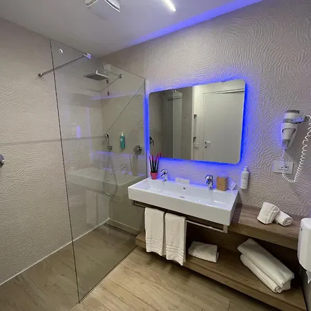 Du Parc & Aparthotel 4*