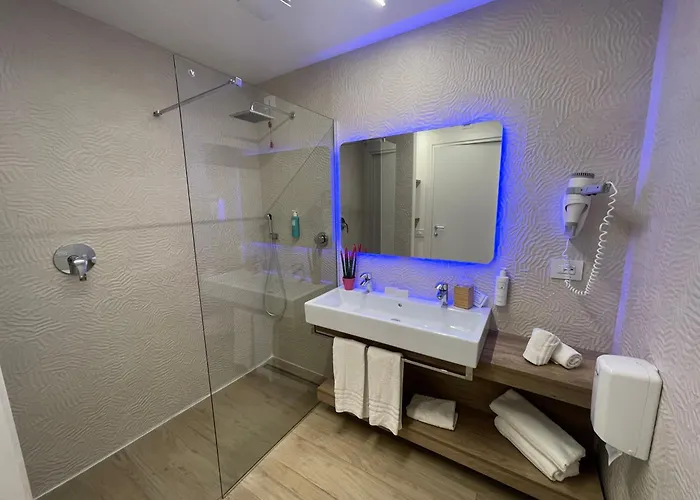 Du Parc & Апарт-отель 4*